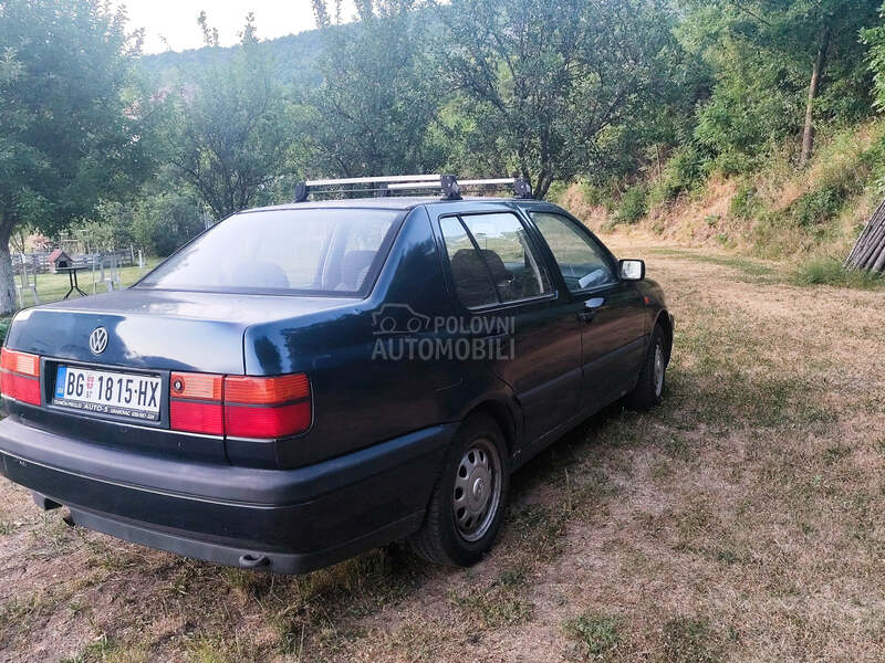 Volkswagen Vento 1.8 M1/AA