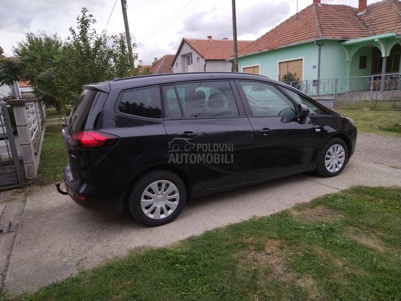 Opel Zafira 2.0