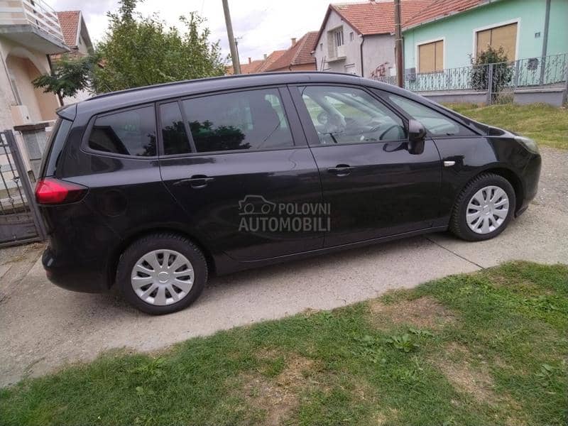 Opel Zafira 2.0