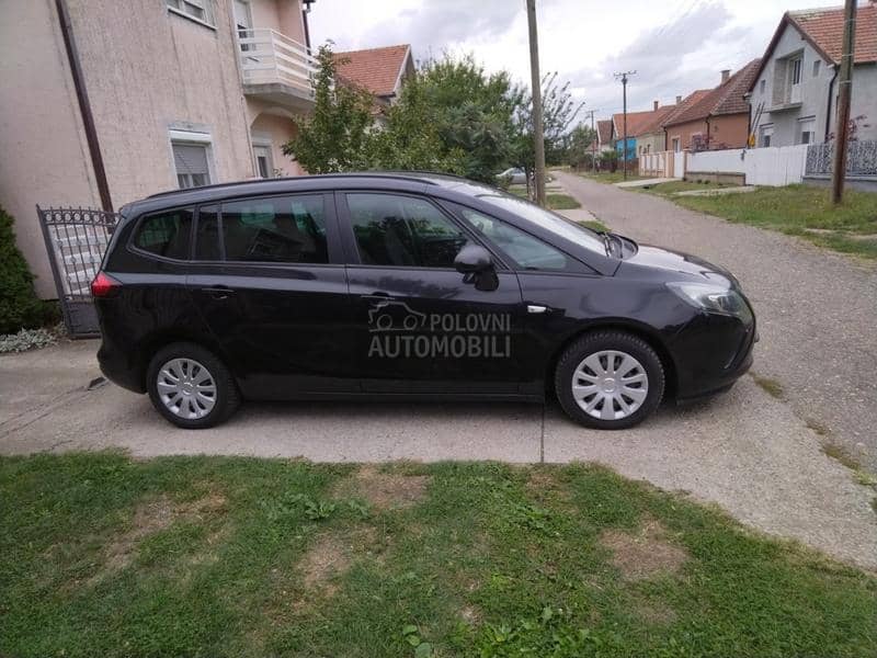 Opel Zafira 2.0