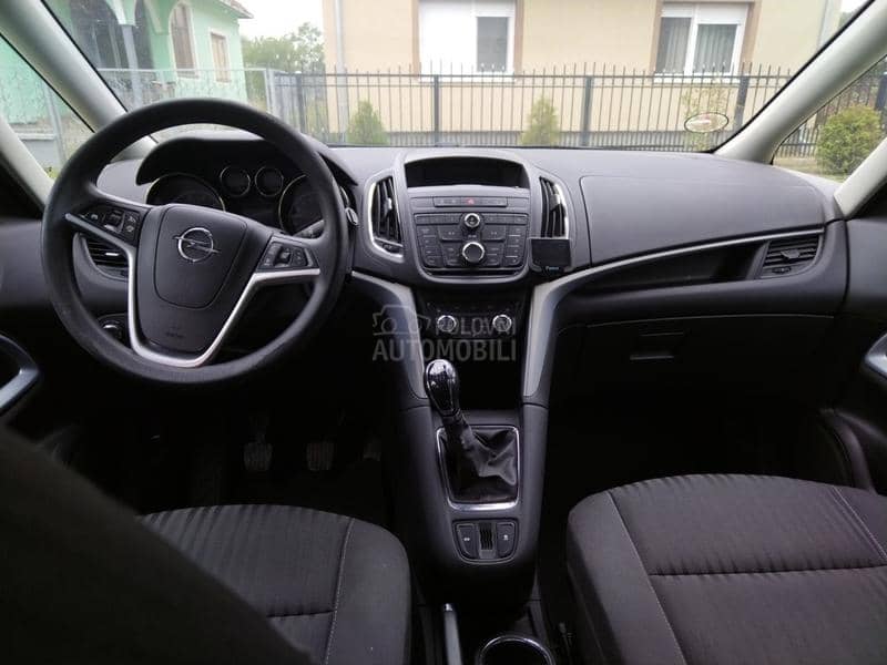 Opel Zafira 2.0
