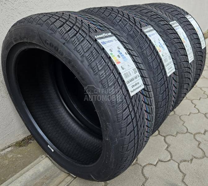 Goodyear 235/45 R20 Zimska
