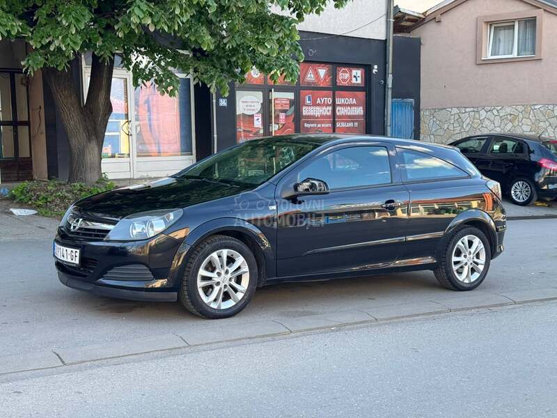 Opel Astra H GTC 1.9