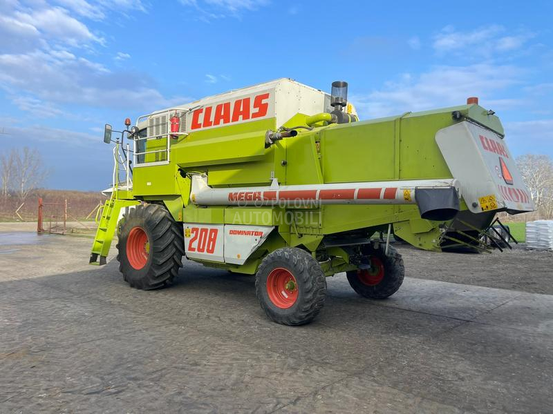 Claas Mega 208