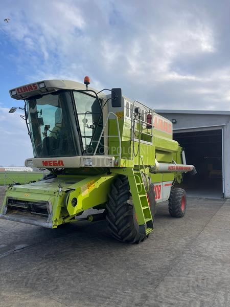 Claas Mega 208