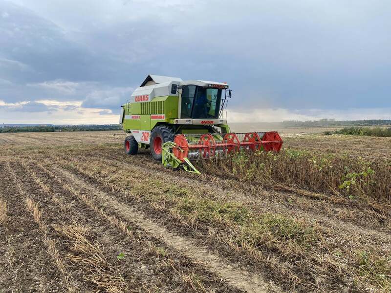 Claas Mega 208