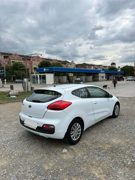 Kia pro_cee`d 