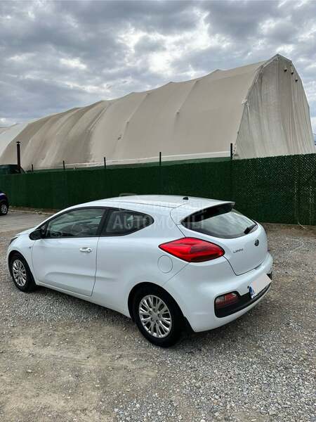 Kia pro_cee`d 