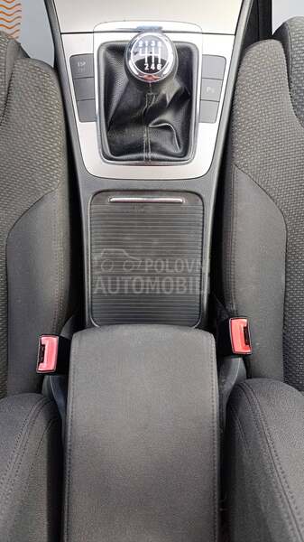 Volkswagen Passat B6 2.0TDI TRENDLINE