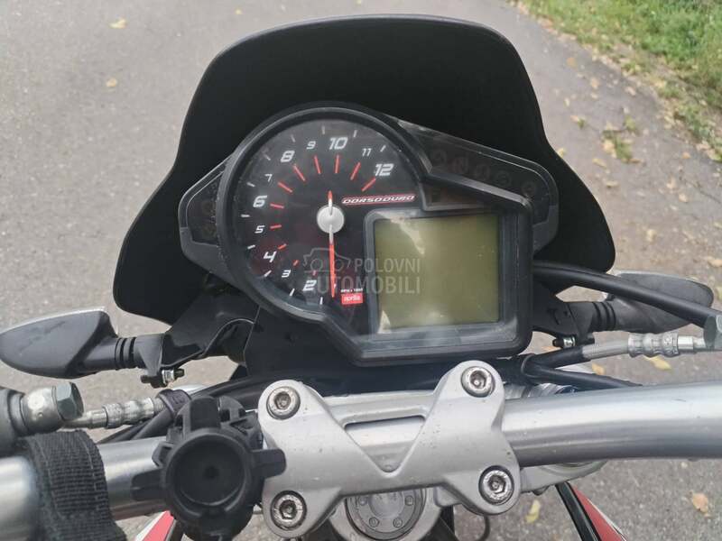 Aprilia Dorsoduro