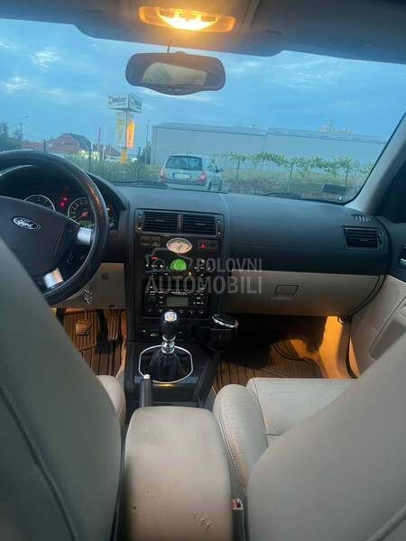 Ford Mondeo 