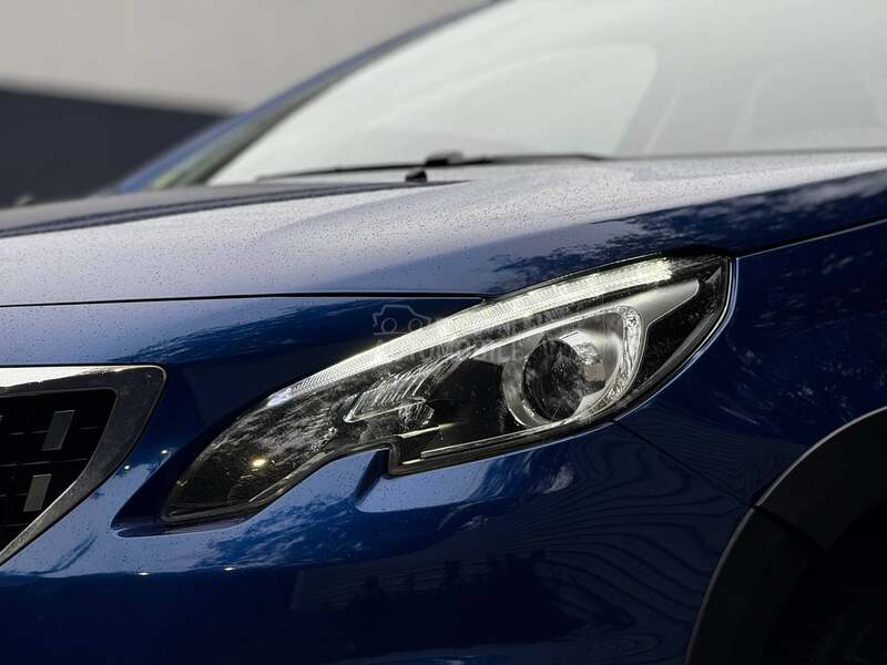 Peugeot 2008 1.5 A/T ALLURE