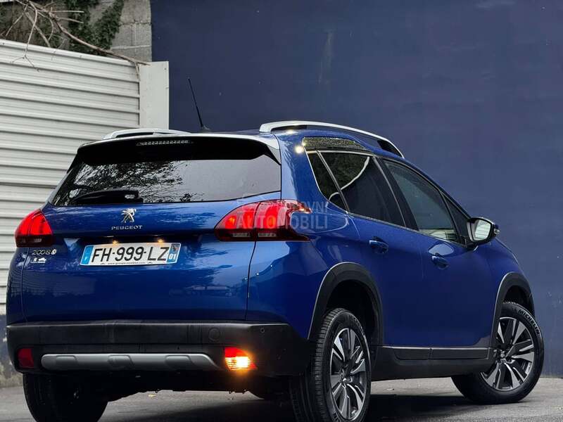 Peugeot 2008 1.5 A/T ALLURE