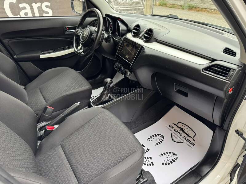 Suzuki Swift WHITE Perl MATIK CH