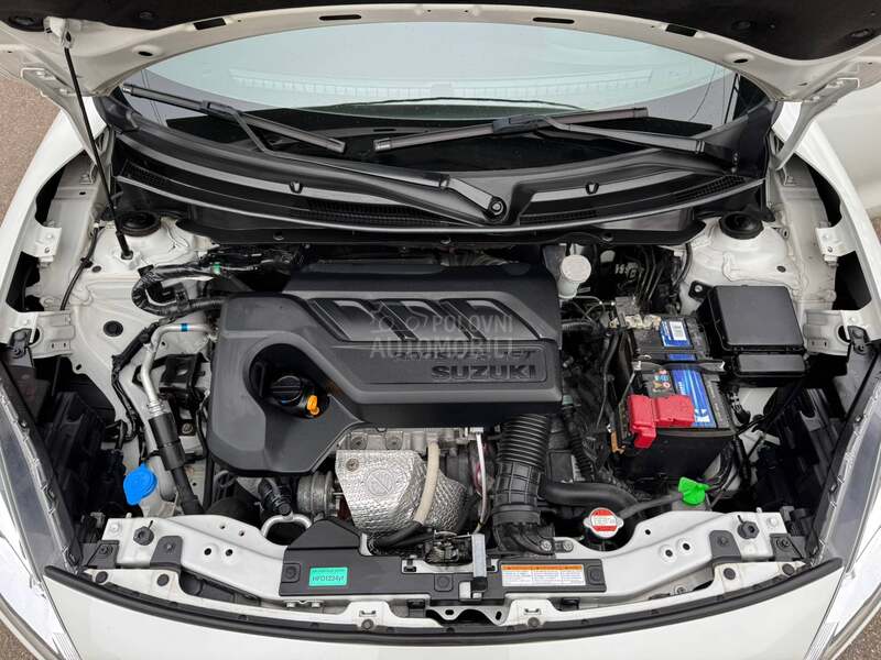 Suzuki Swift WHITE Perl MATIK CH