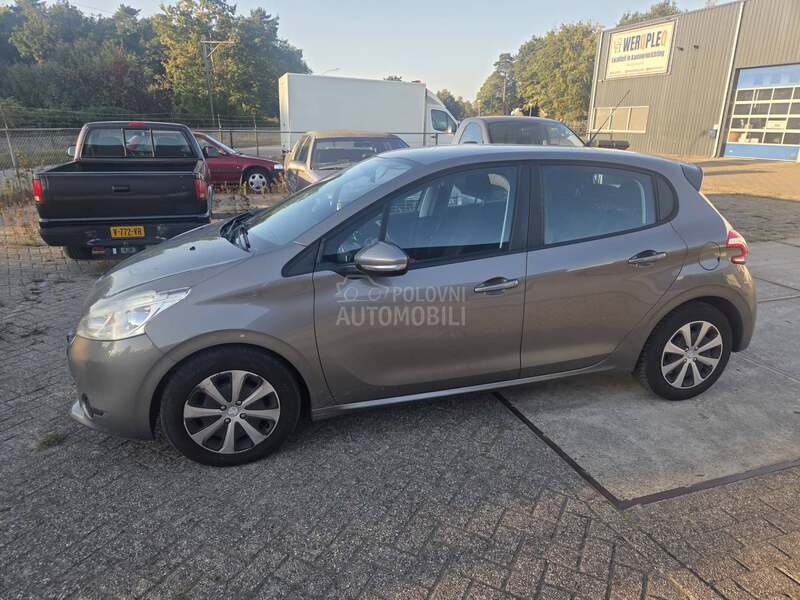 Peugeot 208 1.4hdi