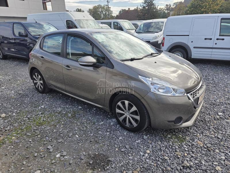 Peugeot 208 1.4hdi aut