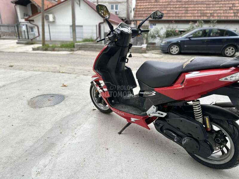 Peugeot speedfight 3