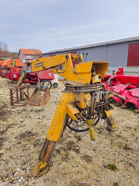 Grajfer UTOVARIVAČ ZA STAJNJAK
