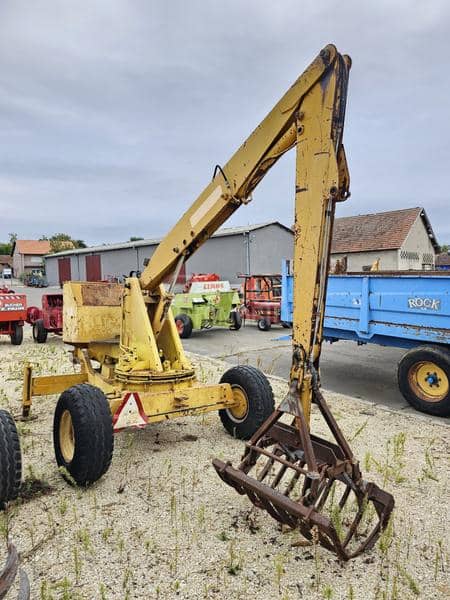 Grajfer UTOVARIVAČ ZA STAJNJAK