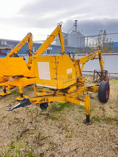 Grajfer UTOVARIVAČ ZA STAJNJAK