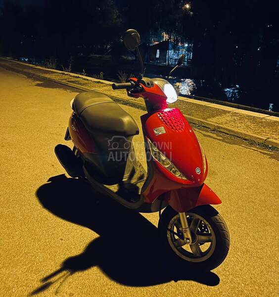 Piaggio zip