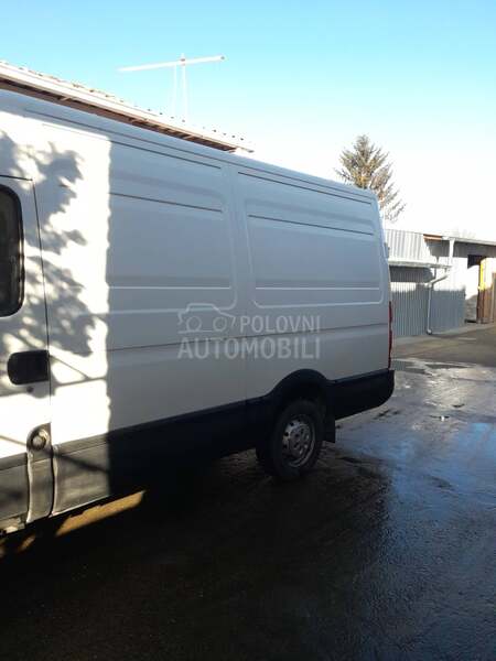 Iveco 35 