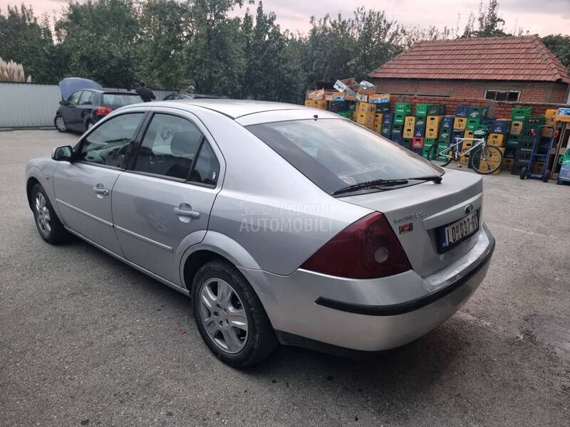 Ford Mondeo GHIA