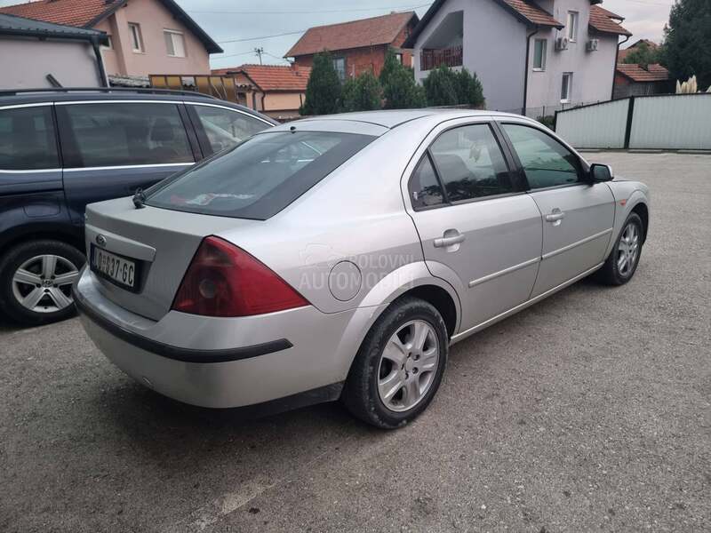 Ford Mondeo GHIA