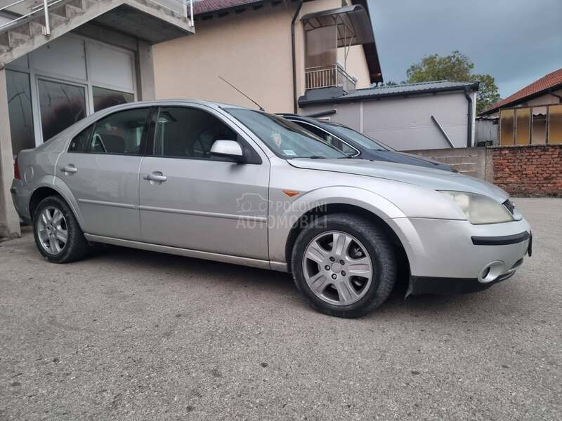 Ford Mondeo GHIA