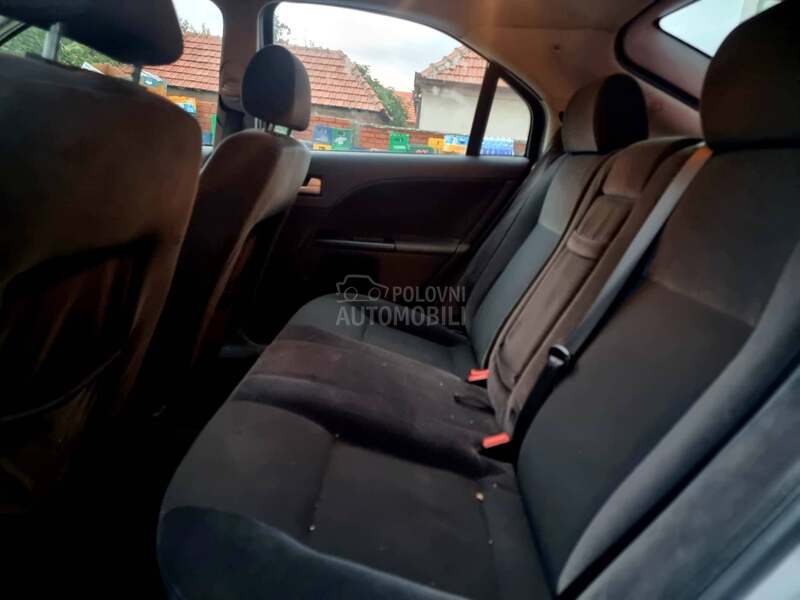 Ford Mondeo GHIA