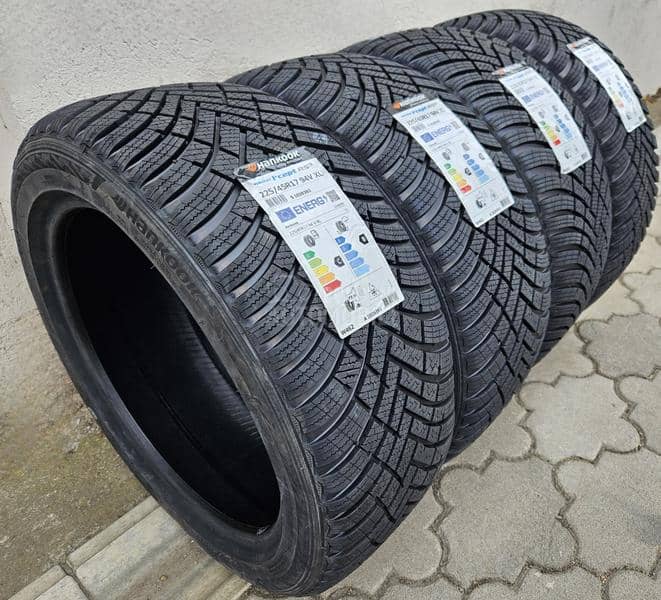 Hankook 225/45 R17 Zimska