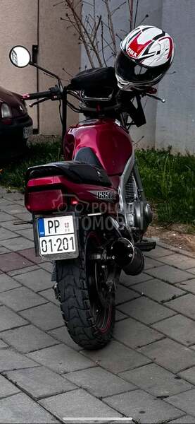 Suzuki gs 500