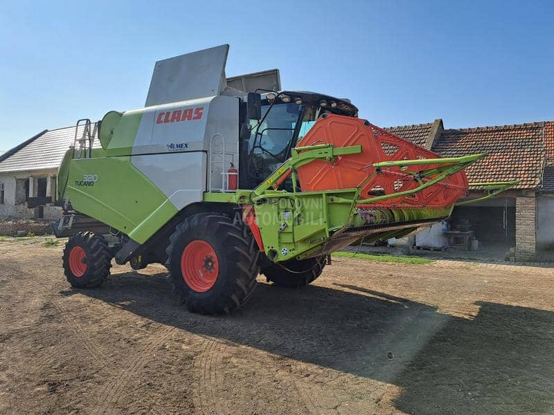 Claas Tucano 320