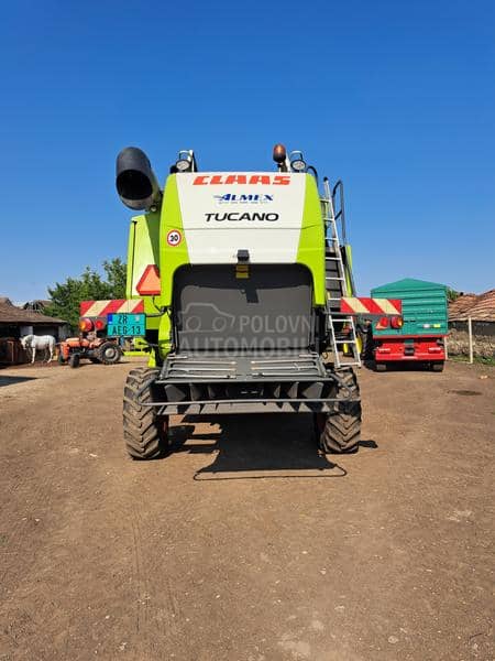 Claas Tucano 320