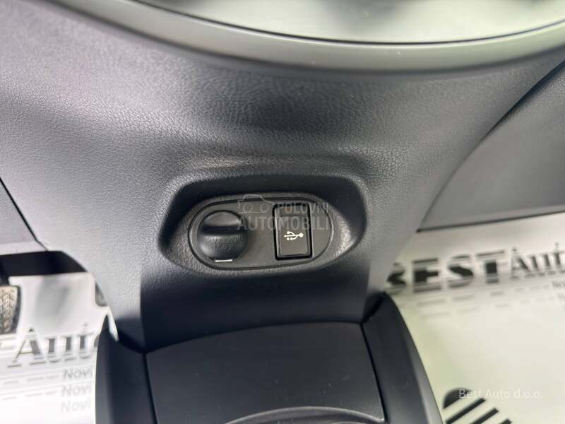 Toyota Yaris 1.0 vvt-i