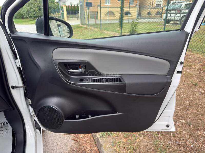 Toyota Yaris 1.0 vvt-i