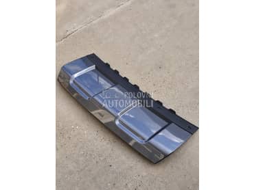 Donji deo prednjeg branika za Land Rover Range Rover Sport od 2013. do 2017. god.