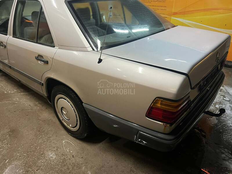 Mercedes Benz W124 
