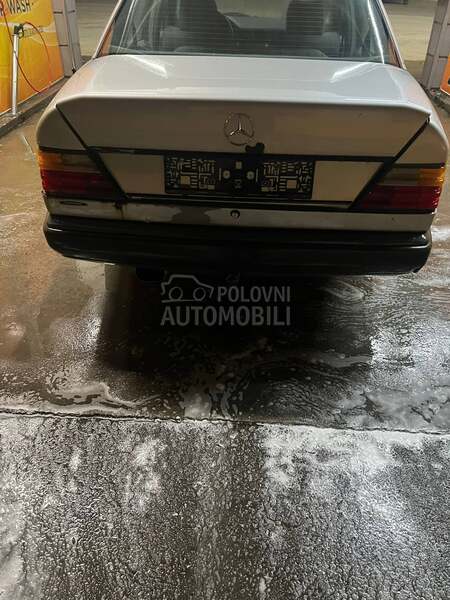 Mercedes Benz W124 
