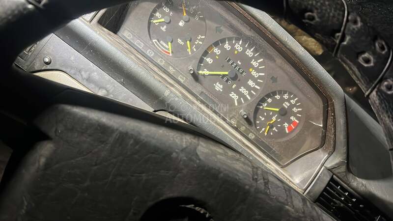 Mercedes Benz W124 