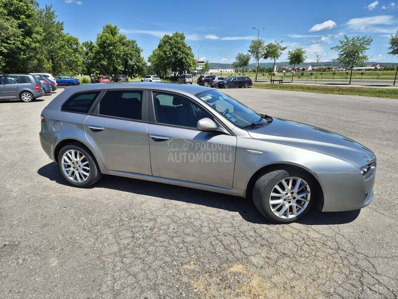 Alfa Romeo 159 