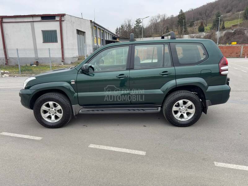 Toyota Land Cruiser 