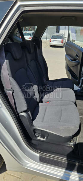 Kia Carens 1.7 CRDi 16V