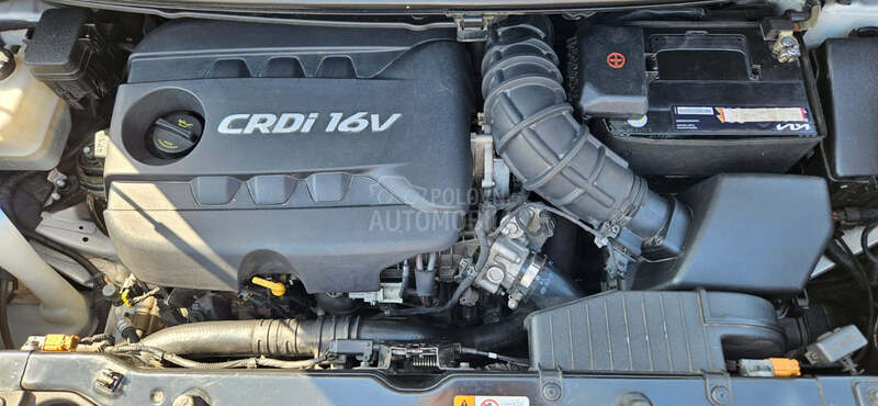 Kia Carens 1.7 CRDi 16V