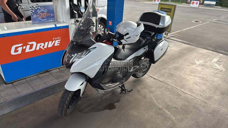 Honda Integra NC 750 D