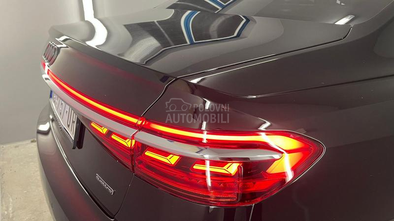 Audi A8 6.0TFSIe  3xS-LINE