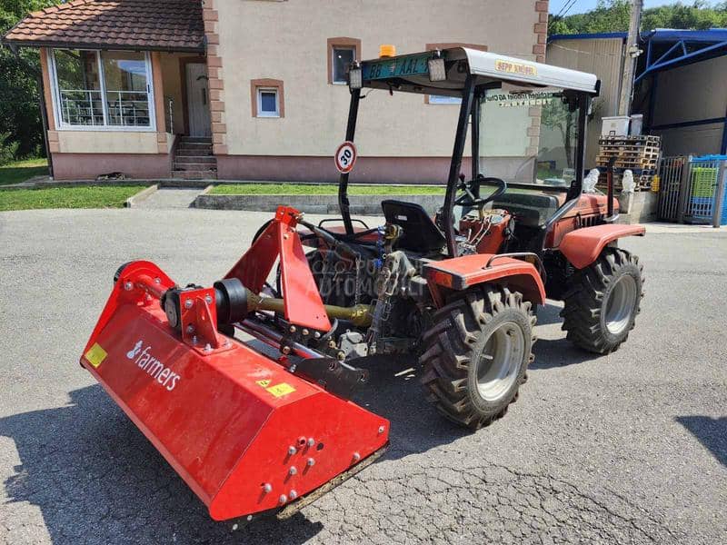 Antonio Carraro 5500