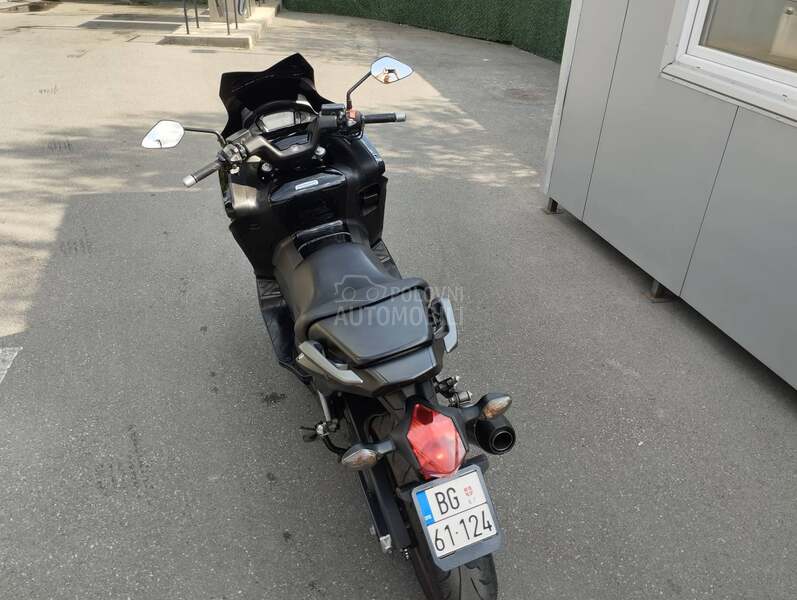 Honda NC 700 D Integra