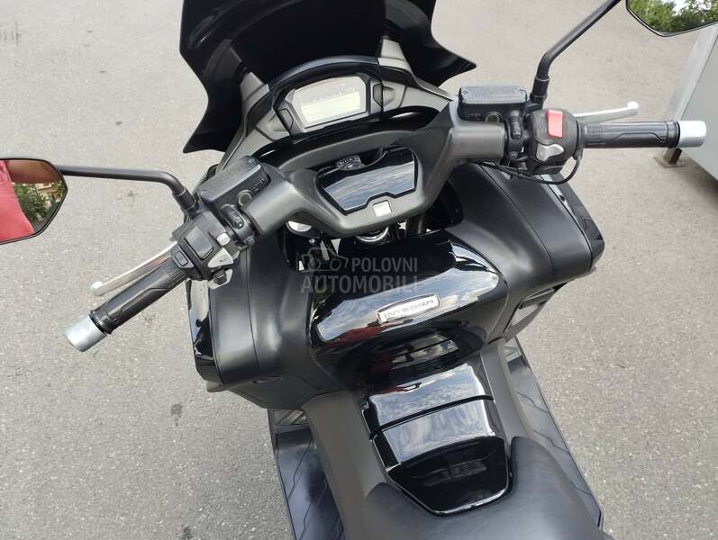 Honda NC 700 D Integra